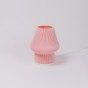 Lampa MONO pink z druku 3D – widok ogólny na jasnym tle
