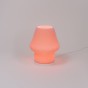 Różowa lampka nocna MONO pink - włączone światło